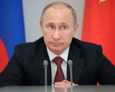 Пєсков виправдав термінову зустріч Путіна із силовиками