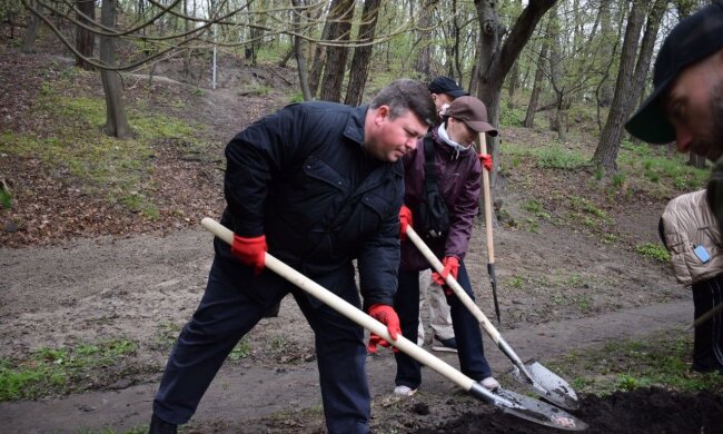 День довкілля на Подолі: толока, озеленення та спільна відповідальність громади