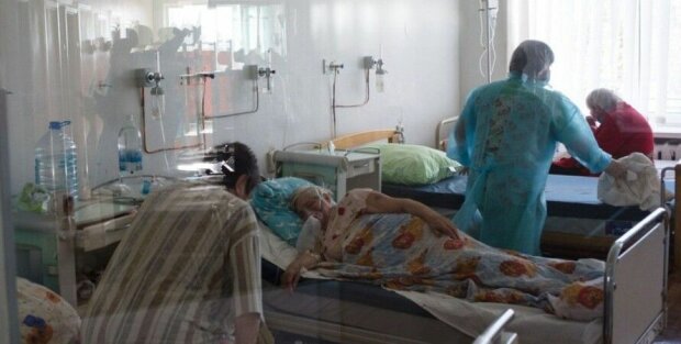 Коронавирус парализовал Франковск, больницы "отшивают" пациентов: "Заполненность 115%"