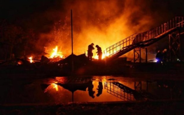 Рятувальники не справляються: масштабна пожежа охопила Слов'янськ