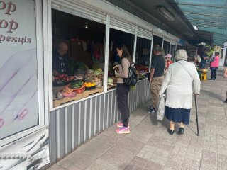 Украинцы, рынок, овощи, фото Знай.ua