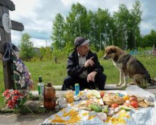 Поминальные дни 2018: украинцам категорически запретили приносить это на кладбище