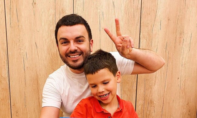 Григорій Решетник з сином, фото з Instagram