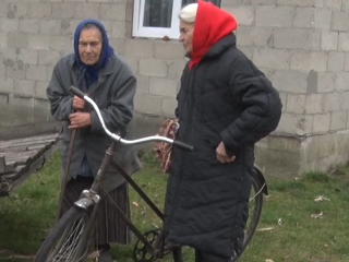 Пенсионеры. Фото: скрин youtube