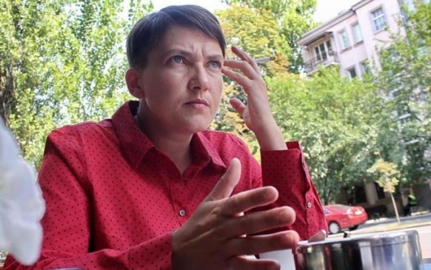 Савченко призвала сносить магазины Roshen