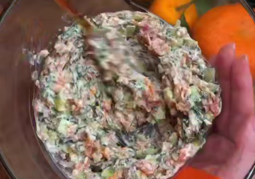 Закуска з червоною рибою, кадр з відео