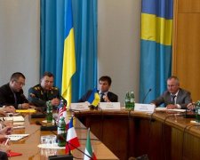 Послы стран G7 обсудили провокацию в Крыму