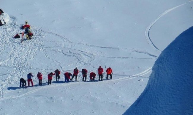 На Закарпатті знайшли зниклого в горах лижника