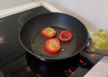 Омлет, скриншот видео