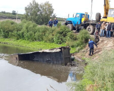 Жертва туману: під Вінницею моторошно загинув водій КамАЗа, - пішов на дно разом із "залізним конем"