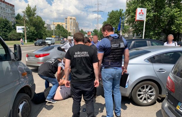 Велика шишка одеської поліції потрапив на гачок СБУ: спіймали на гарячому