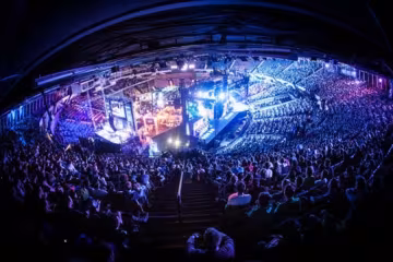 Геймерів навчать заробляти на Dota2 та Hearthstone