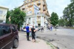 Кинула з обручками: доля Дмитра Комарова стала відома всій Україні