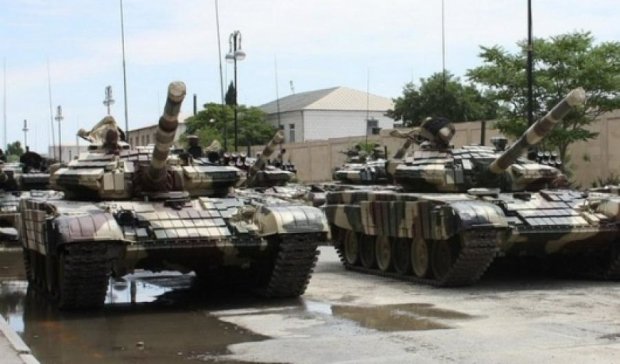 Скупчення танків виявили під Маріуполем - ОБСЄ