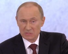 Денег нет, но вы держитесь: в сети троллят брендовые наряды Путина