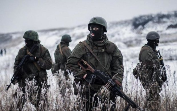 Вбиває українців: стало відомо, кому Путін віддав кримську зброю

