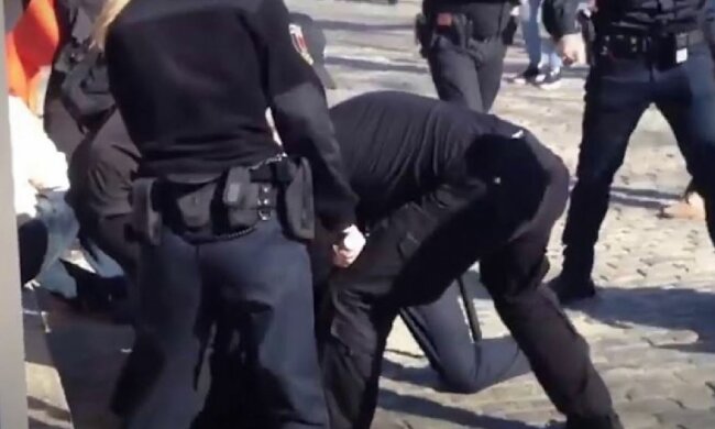 Поліція, скріншот: YouTube