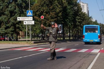 Німецькі штурмовики увійшли до Чернігова: красномовні фото