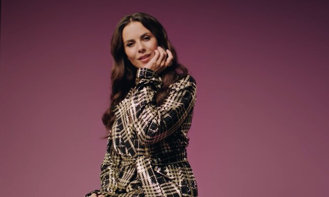 Настя Каменских, instagram.com/kamenskux