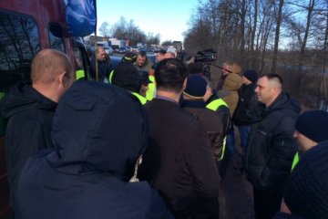 Поборы Ротенберга: тысячи российских дальнобойщиков вышли на протест