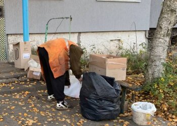 Українка на вулиці, фото: Знай.ua