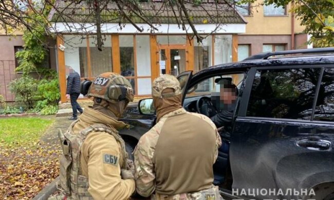 На Закарпатті правоохоронці викрили на хабарництві посадовців обласного рівня