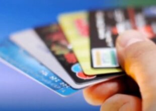 Кредитные карточки. Фото: Youtube