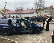 На Львівщині ветерану АТО подарували автомобіль