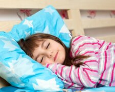 Дитина спить. Фото з відкритих джерел