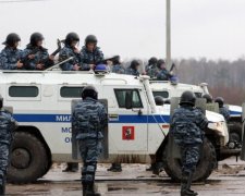 ОМОН на два тижні оточив кримськотатарський район Сімферополя