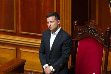 5 перших законів Зеленського: НАБУ, Конституція, майбутнє нардепів та інше