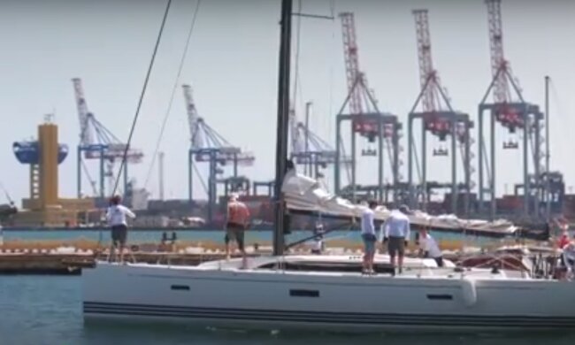 Регата, скрін, відео YouTube