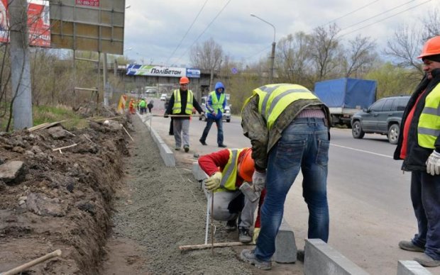 В українські дороги "закатають" чергові сотні мільйонів