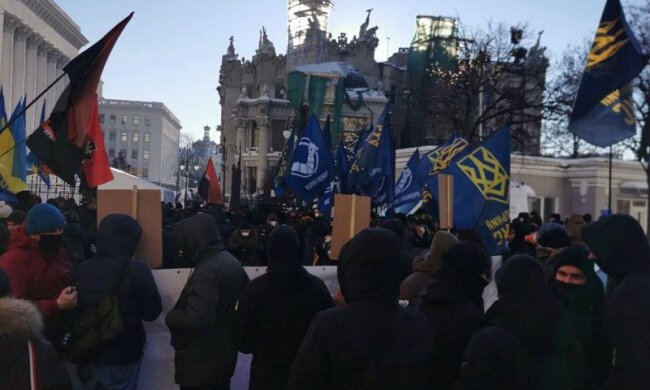 акція націоналістів під РНБО