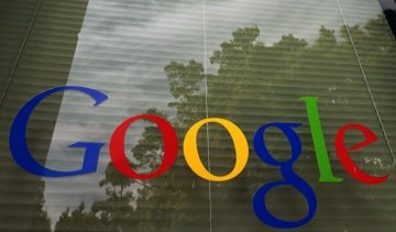 Google научилась восстанавливать поврежденные фото