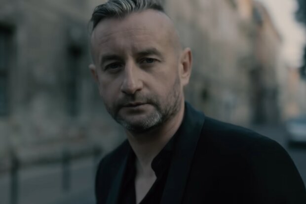 Сергей Жадан, кадр из клипа на песню "Серце"