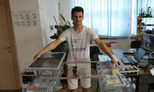 Український школяр створив дрон для очищення річок