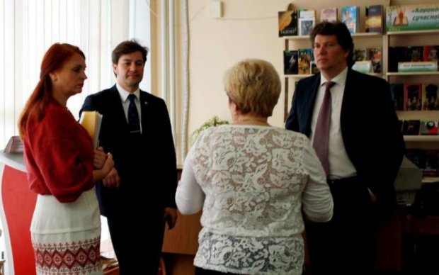 Старые кадры: как Минкульт сотрудничает с соратниками Януковича