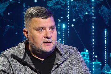 Олександр Новохатський