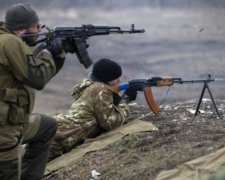 Сутки в ООС: путинские орки держат бойцов ВСУ под плотным огнем, есть раненые