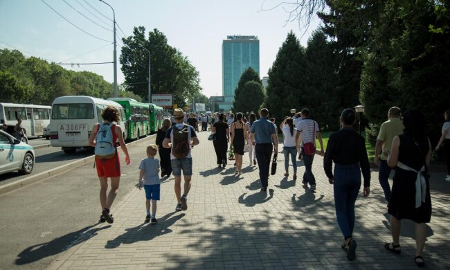 Лето в Киеве "становится на лыжи": синоптики обнадежили прогнозом на 10 сентября, но это ненадолго