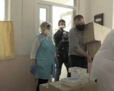 Помощь от Виктора Медведчука и Оксаны Марченко, фото: пресс-служба ОПЗЖ