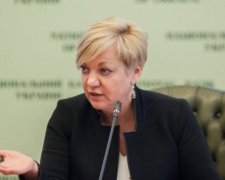 Відпустка змусила чиновників Нацбанку попрацювати 