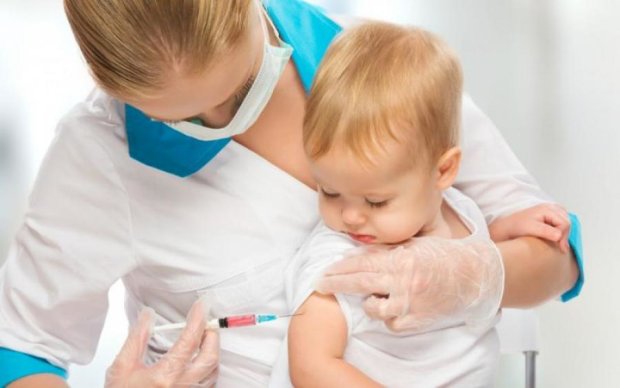Все про вакцини: доктор Комаровський розставив крапки над "і"