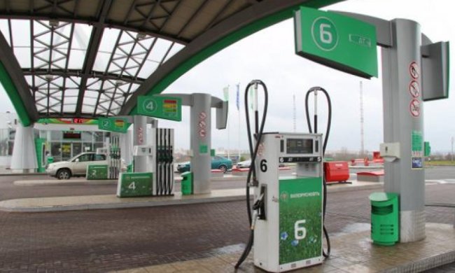 Беларусь уменьшит поставки бензина в Россию