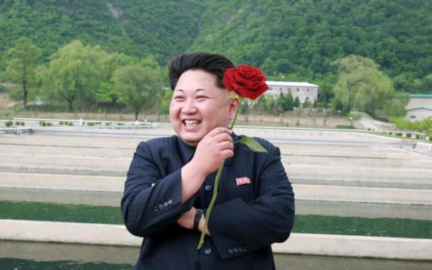 Ким Чен Ын запустил неведомую ракету