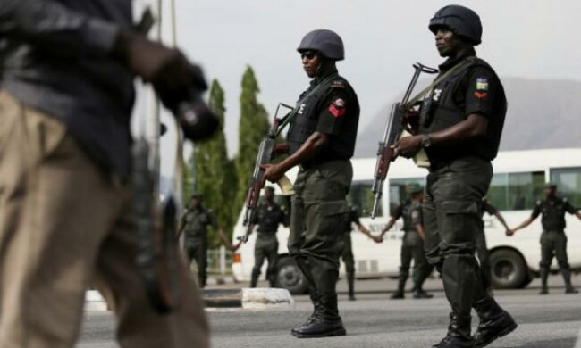 В Нигерии неизвестные атаковали полицейских