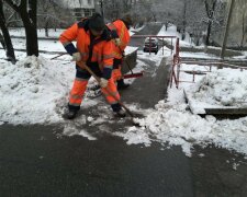 Київські комунальники психонули в очікуванні снігу: як тобі таке, Кличку