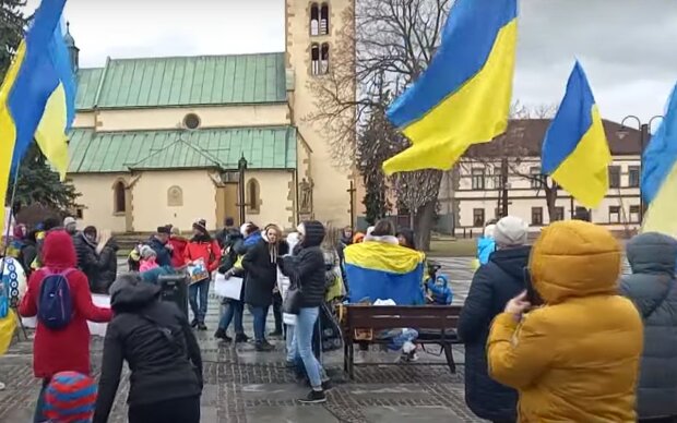 Українці. Фото: скрін youtube