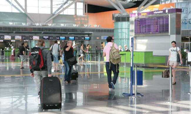 Уряд подарував українцям черговий безвіз: де можна провести відпустку вже сьогодні